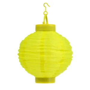 Szolár lampion 20 cm méretben Energiatakarékos solar lampion 20 cm méretben kültérre. Ki - bekapcsolható Vízálló. Az elemet az első használat előtt legalább 6 órán keresztül tölteni kell! Tartozék: 1 db solar LED lampion akasztóval