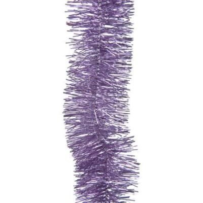 A 270 cm hosszú girland kiváló ünnepi dekoráció, ízlésesen díszítheted vele a kandallót, a lépcső korlátot vagy éppen a bútort.