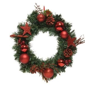 Karácsonyi koszorú piros díszekkel 30 cm Miért ne adnál hozzá egy gyönyörű, igazi tapintású örökzöld ajtódíszt karácsonyi dekorációidhoz ebben az évben? Ez a szépség készen áll a szállításra! Könnyen felszerelhető Természetes hatású Dróttal merevítve